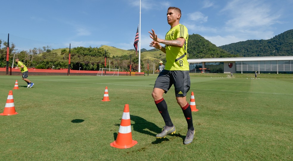 Cuéllar está perto de deixar o Flamengo — Foto: Alexandre Vidal / Flamengo