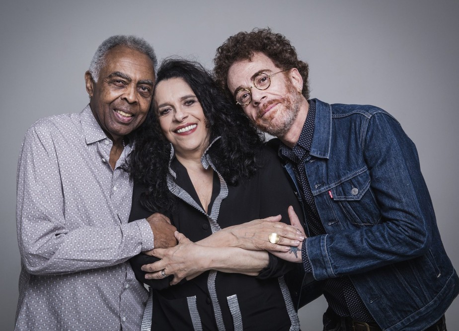 Gil, Gal e Nando lançam single ao vivo com rock que batiza o show 'Trinca de ases' 