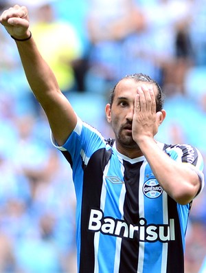 Com Grêmio mais criativo, volta de Barcos seria ótima opção, diz narrador
