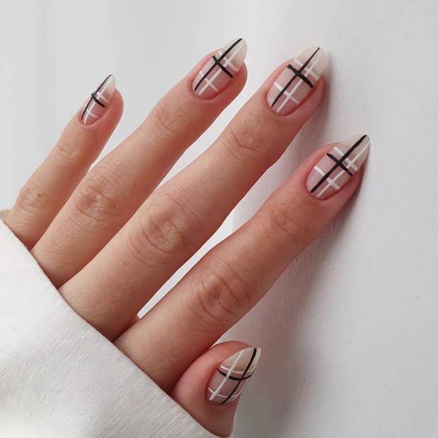 Inspiração de nail art para festa junina  (Foto: Instagram / Reprodução)