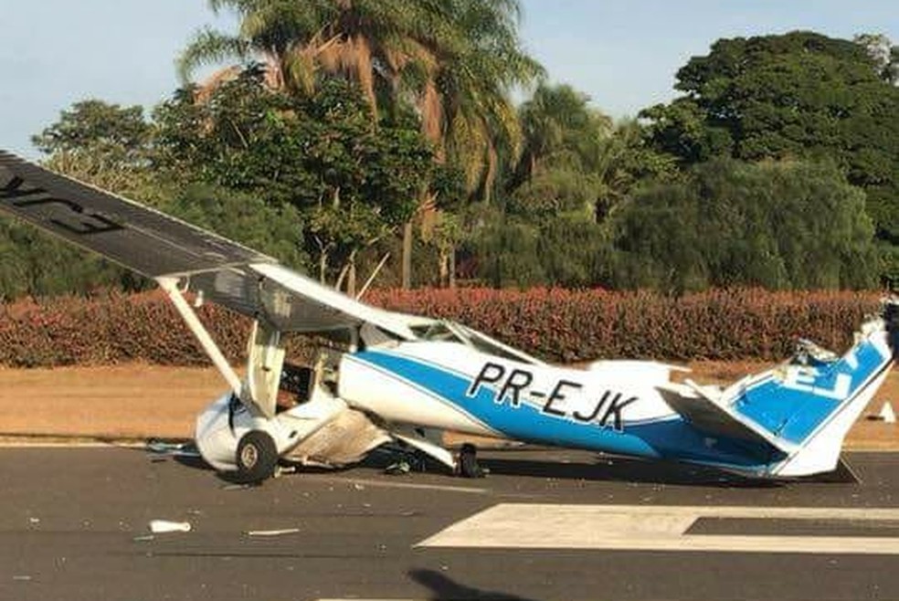 As duas aeronaves estavam pousando no aeroclube de Itápolis  (Foto: Gileno RDD/ Divulgação )
