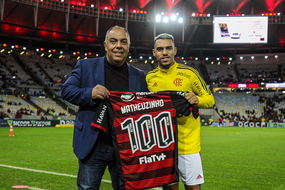 Matheuzinho chega a 100 jogos pelo Flamengo — Foto: Marcelo Cortes/Flamengo