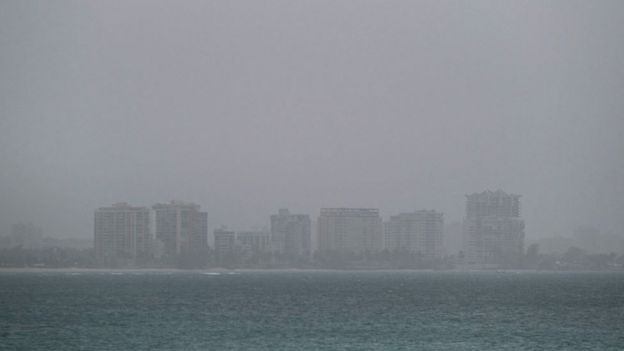 BBC - Em San Juan, em Porto Rico, a visibilidade ficou menor (Foto: Getty Images via BBC)