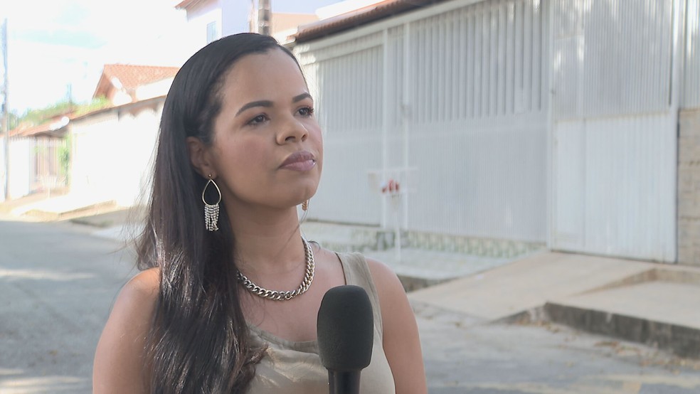 Maiara Silva das Neves é mãe do aluno que foi agredido, no DF — Foto: TV Globo/Reprodução