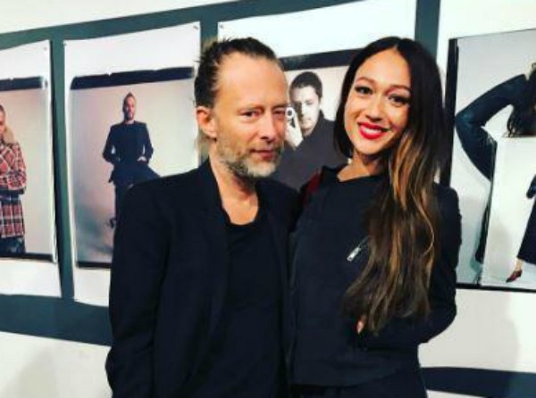 Thom Yorke e a namorada, a atriz italiana Dajana Roncione (Foto: Instagram)