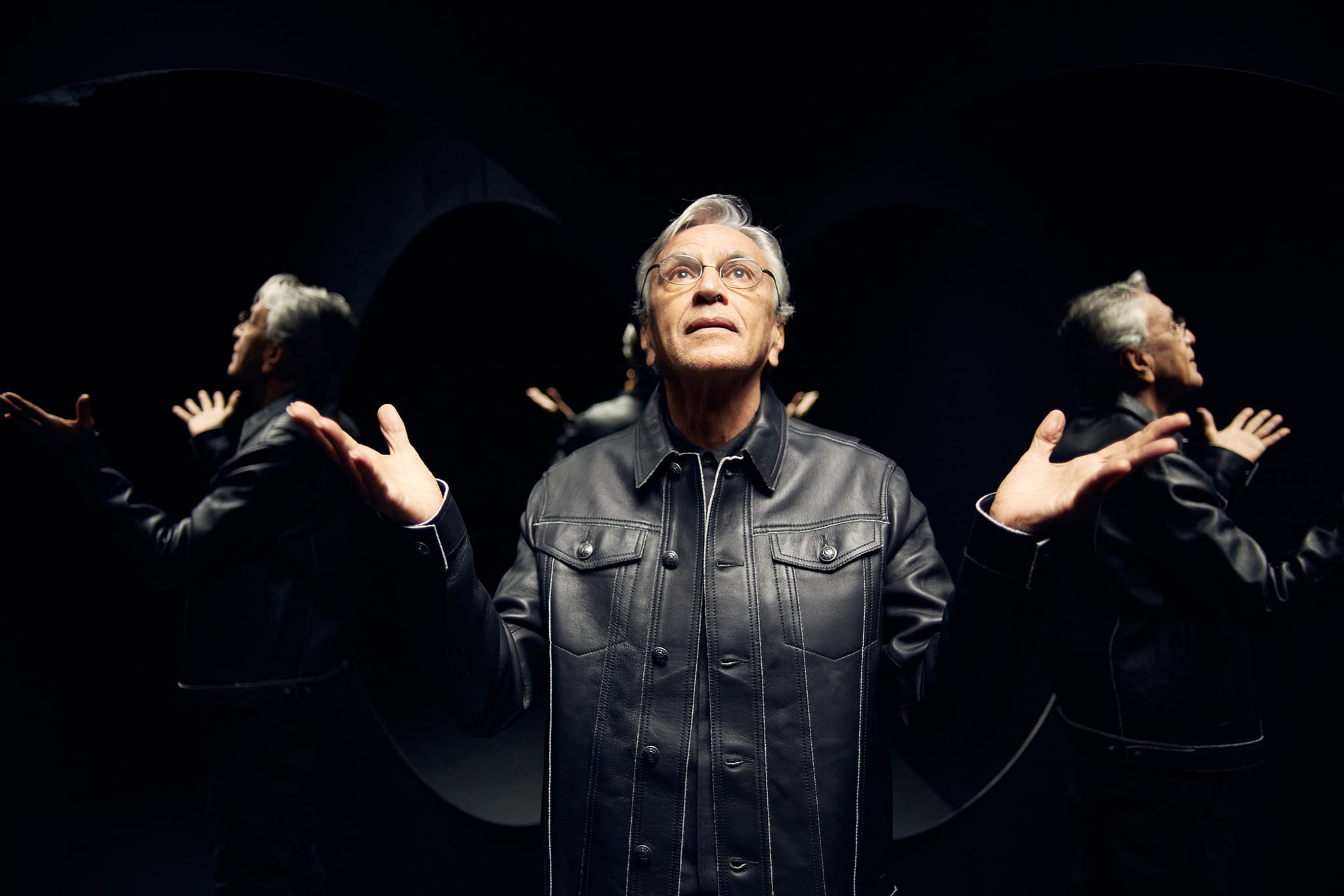 Caetano Veloso tem todas as letras reunidas em livro que festeja em agosto os 80 anos do artista