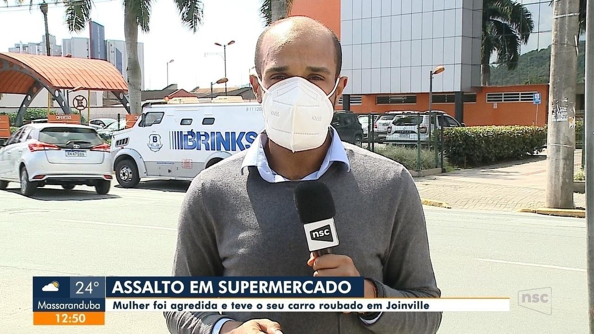 Mulher é agredida e tem carro roubado em estacionamento de supermercado em Joinville Santa