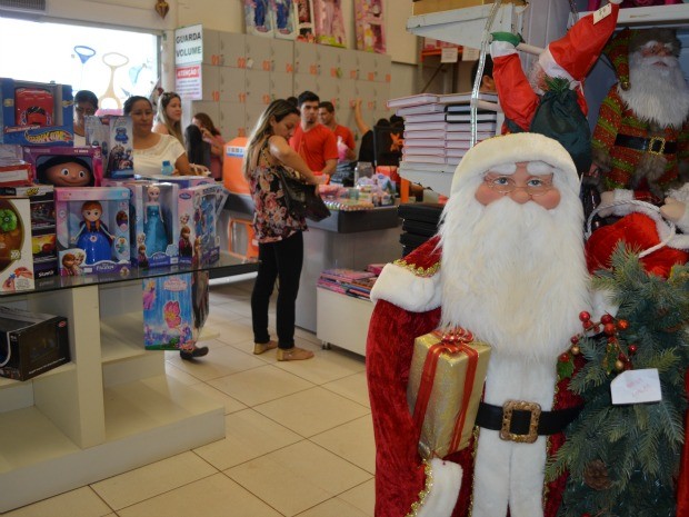 G1 Clientes Encontram Lojas Cheias Para Compra De Produtos Natalinos Em Ro Notícias Em Rondônia 