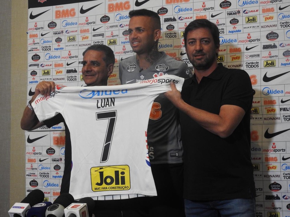 Luan ganha a camisa 7 no Corinthians — Foto: Marcelo Braga