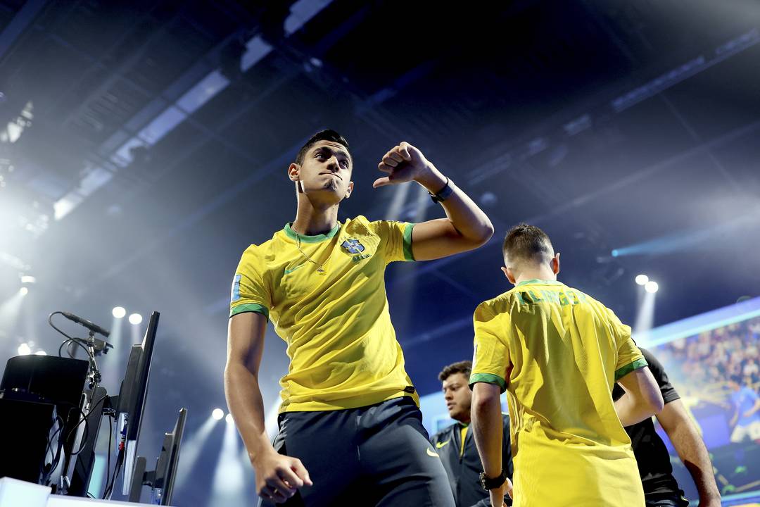 Copa do Mundo de FIFA 22: Brasil vence Espanha e França e avança às  semifinais - Millenium
