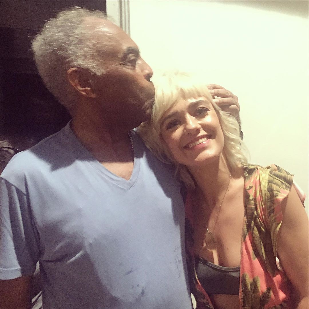 Gilberto Gil e Karine Carvalho (Foto: Reprodução/Instagram)