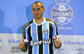 À la Jardel? Braian chega como nove clássico e sob dúvidas pelo passado