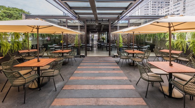  911 Restaurante fica no primeiro andar e tem capacidade para 100 pessoas em 5 ambientes (Foto: Divulgação)