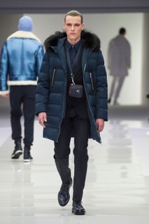 Versace - Semana de Moda de Milão Inverno 2016