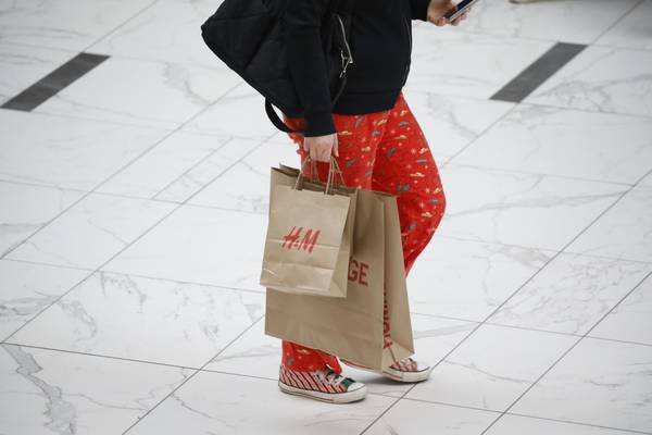 H&M: varejista de moda anuncia chegada ao Brasil; veja ações após