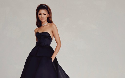 Zendaya chamou atenção na Semana de Moda em Paris, no desfile da Valentino  no último domingo (2) - Purebreak