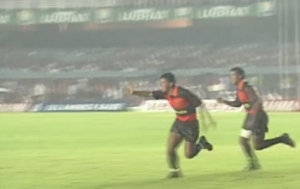 Na Memória: Júnior faz gol incrível, mas Fla perde para o Sport em 1992