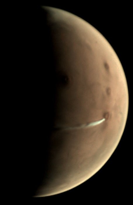 Desde 13 de setembro de 2018 que a Câmera de Monitoramento Visual da missão Mars Express ESA tem observado a formação de nuvens na atmosfera marciana (Foto: European Space Agency (ESA))