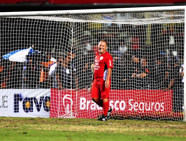 Ídolo, craque e artilheiro, Zico tem  dia de Inacreditável Futebol Clube