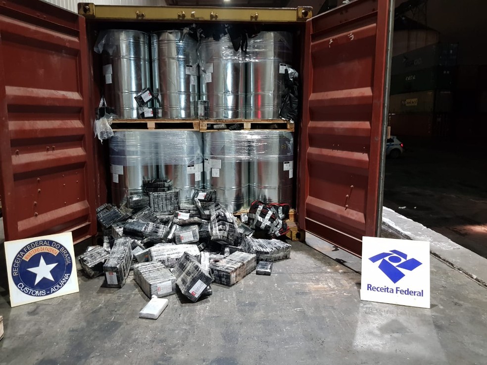 Agentes encontraram 450 kg de droga em duas apreensões, no Porto de Paranaguá, em outubro de 2019 — Foto: Divulgação/RFB