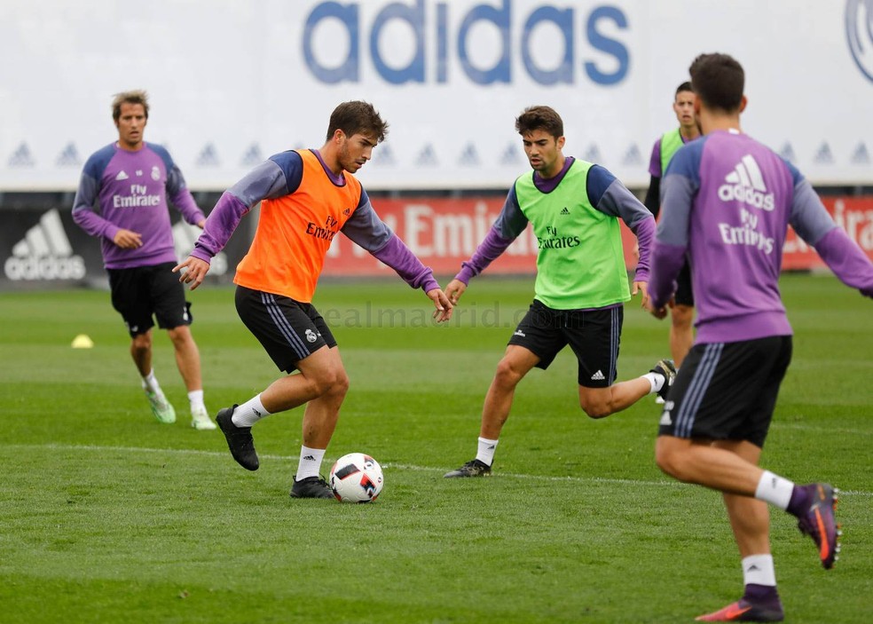 Lucas Silva em treino pelo Real Madrid, em 2016 — Foto: realmadrid.com