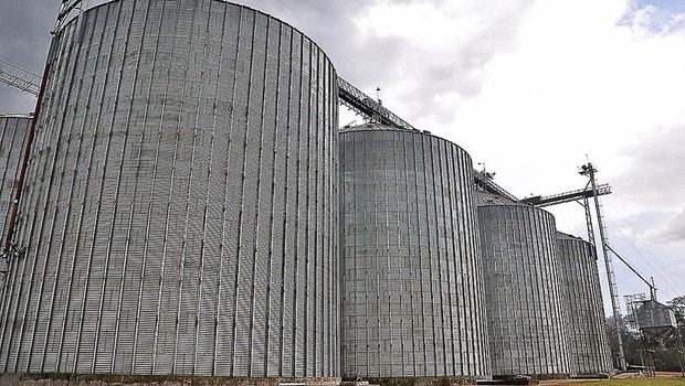 silos e armazém (Foto: Juliano Ribeiro/Governo do Tocantins/via Agência Brasil)