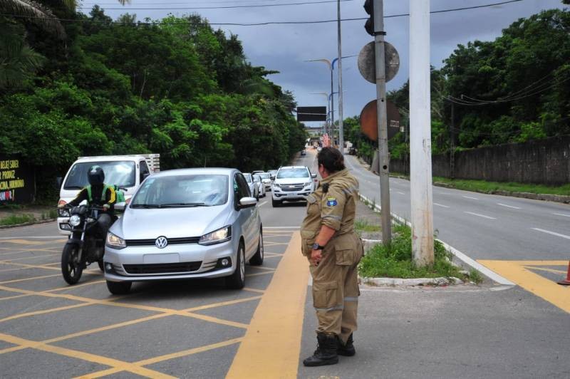 SMTT modifica trânsito em avenida após acidente em São Luís