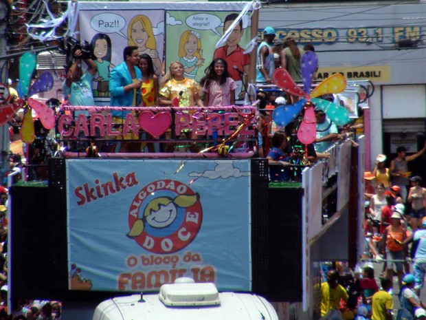 Algodão Doce anima Campo Grande, em Salvador (Foto: Jairo Gonçalves /G1)