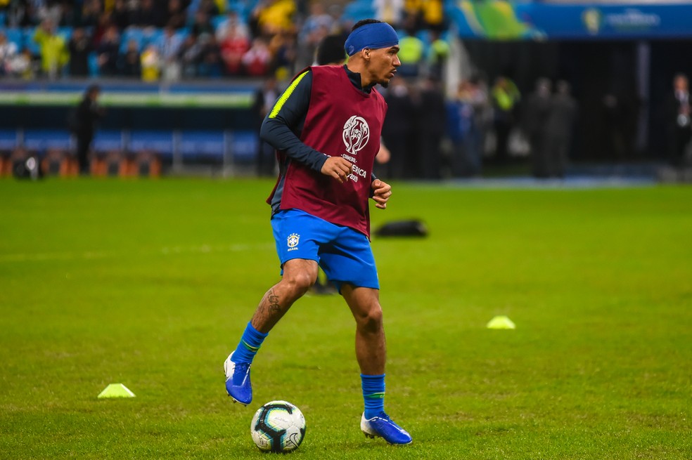 Allan machucou a cabeça antes da partida contra o Paraguai — Foto: Vinícius Costa/BP Filmes
