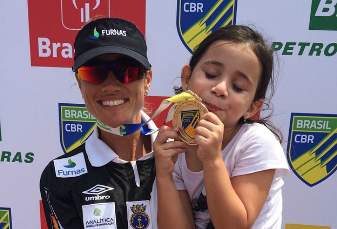 remo Fabiana Beltra e filha (Foto: Reprodução / Instagram)