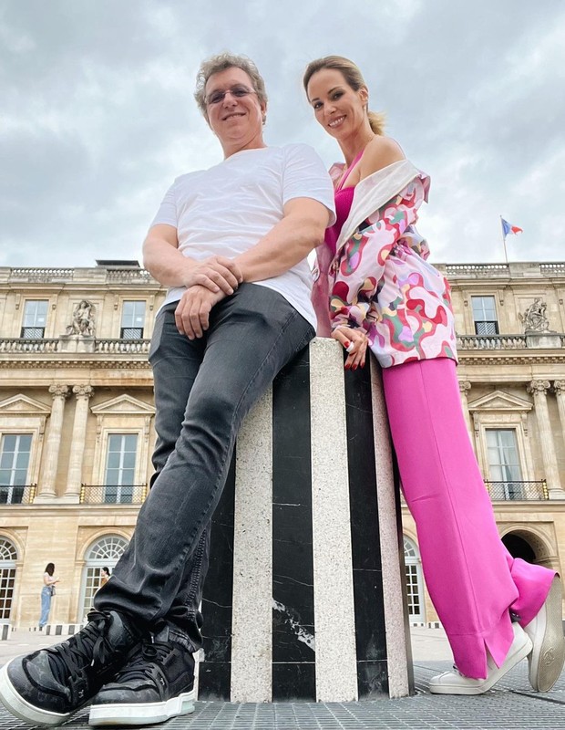 Ana Furtado e Boninho em Paris (Foto: Reprodução/Instagram )