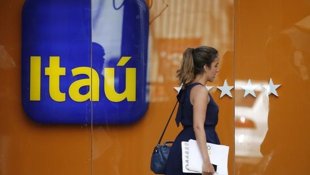 Logo do Itaú visto em agência no Rio de Janeiro (Foto: REUTERS/Sergio Moraes)