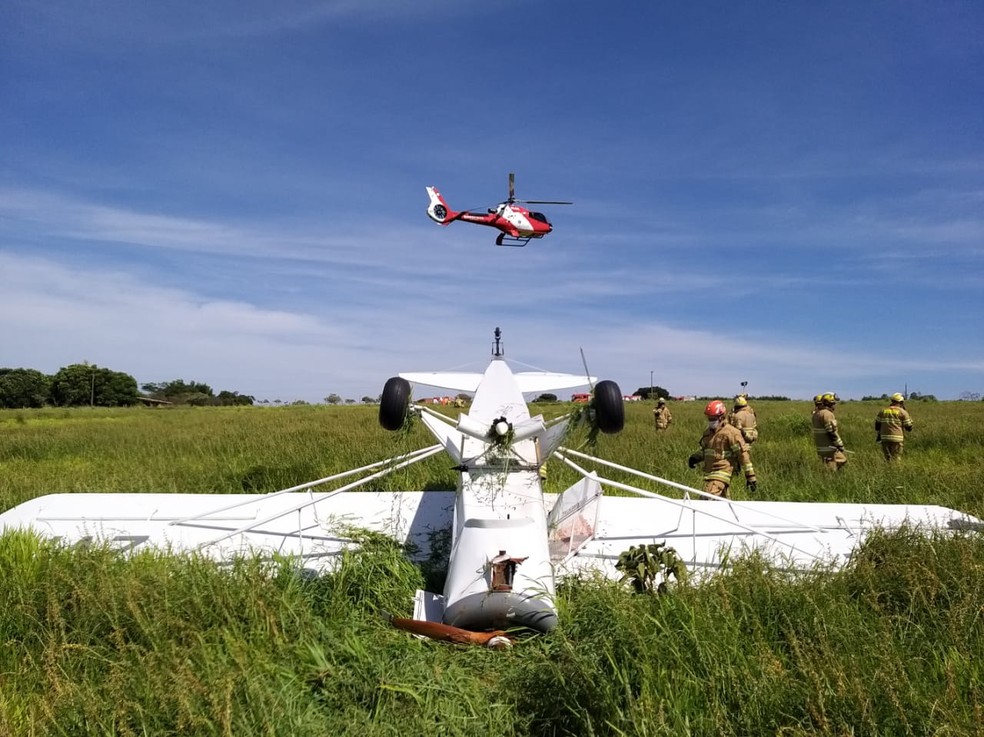 Piloto de aeronave que caiu, nesta sexta-feira (29), em Sobradinho — Foto: CBMDF/Divulgação