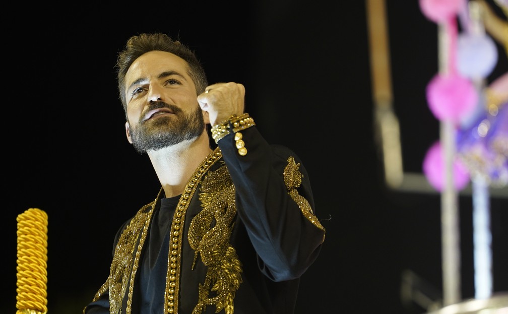 S&atilde;o Clemente lembra Paulo Gustavo em desfile emocionante com fam&iacute;lia e  amigos | Carnaval 2022 no Rio de Janeiro | G1