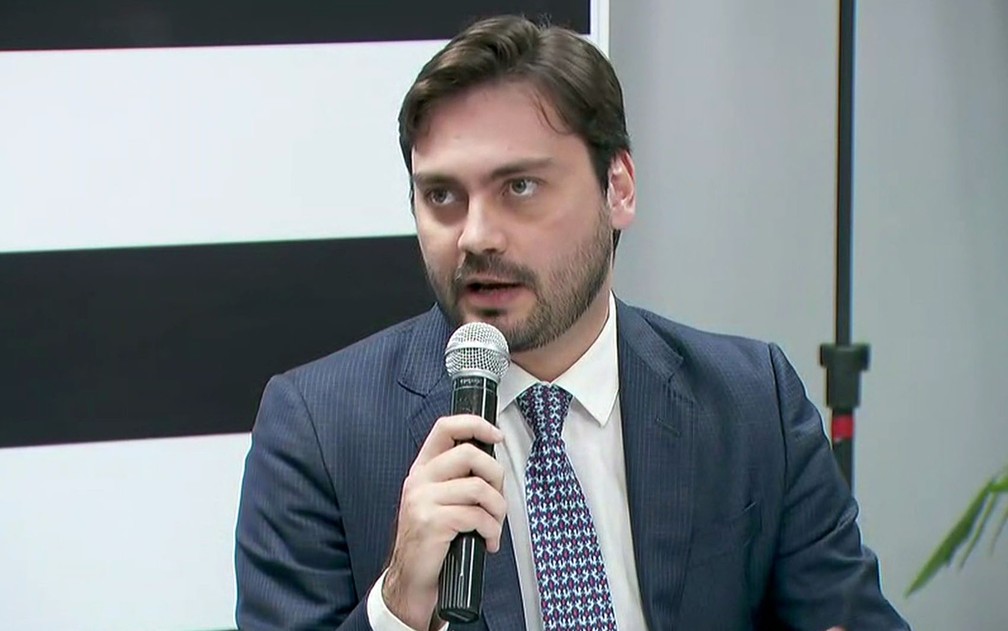 Filipe Sabará pede desligamento do Fundo Social de SP 