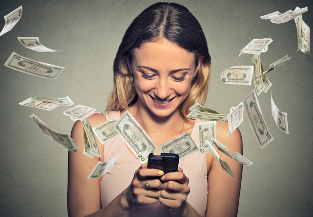 dinheiro, celular, mobile (Foto: Thinkstock)