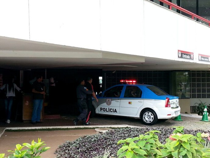 Polícia prende idoso suspeito de estupro contra criança de 10 anos dentro da sede do Flamengo, Zona Sul