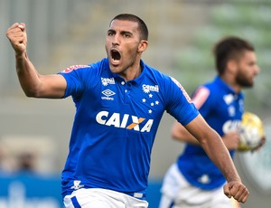 Cruzeiro muda de cara para o returno e mostra força para escapar do Z-4