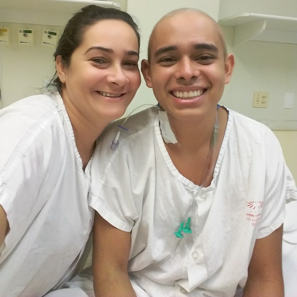 Jovem  realizou os procedimentos que salvaram sua vida no hospital em Jaú (Foto: Arquivo pessoal)