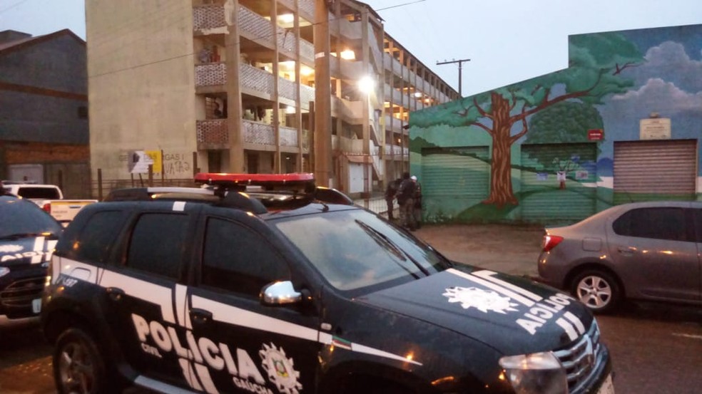 Suspeitos utilizavam apartamentos para guardar drogas — Foto: Divulgação/Polícia Civil