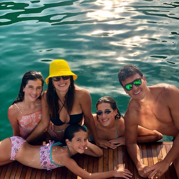 Vera Viel, Rodrigo Faro, Clara, Helena e Maria (Foto: Reprodução/Instagram)