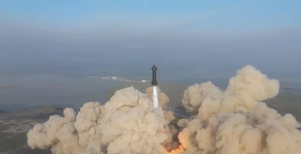 Starship, maior foguete da Hisótira, decola com sucesso nesta quinta-feira — Foto: Reprodução/Youtube/Space X
