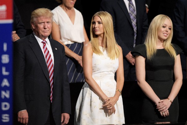 Donald Trump, Ivanka e Tiffany (Foto: Getty Images)