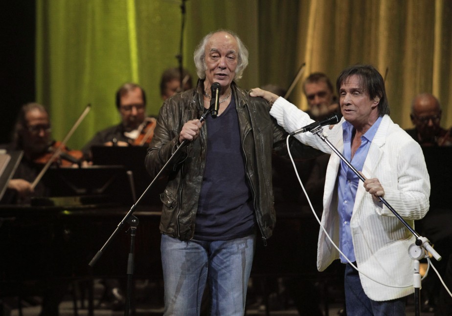 Show de Erasmo Carlos em comemoração aos seus 50 anos de carreira, no Theatro Municipal, com a participação de Roberto Carlos