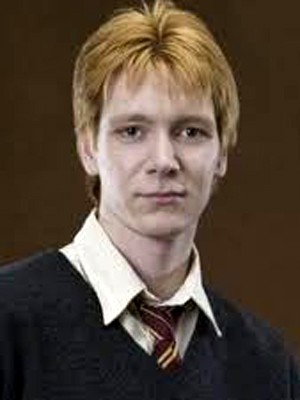 Oliver Phelkps como George Wasley em 'Harry Potter' (Foto: Reprodução)