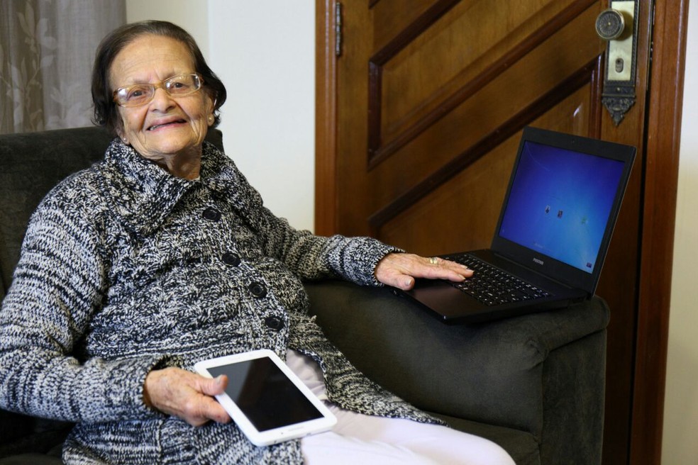 Moradora do DF, Janett Silva, de 84 anos, é bisavó e adepta das novas tecnologias. (Foto: Arquivo pessoal)