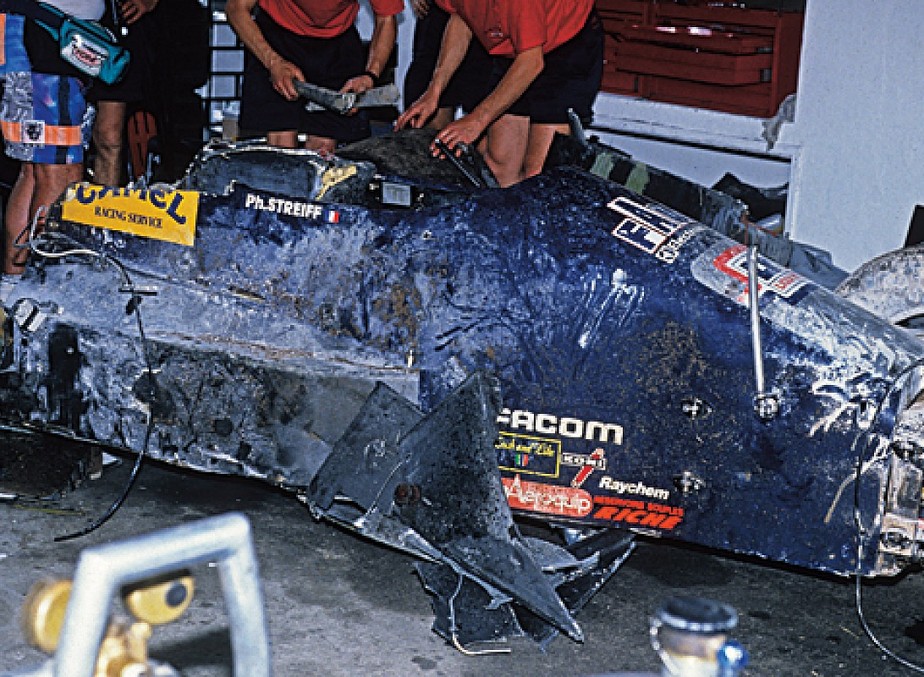 O triste destino de Philippe Streiff, tetraplégico após acidente há 30 anos, em Jacarepaguá | f1 memória | ge