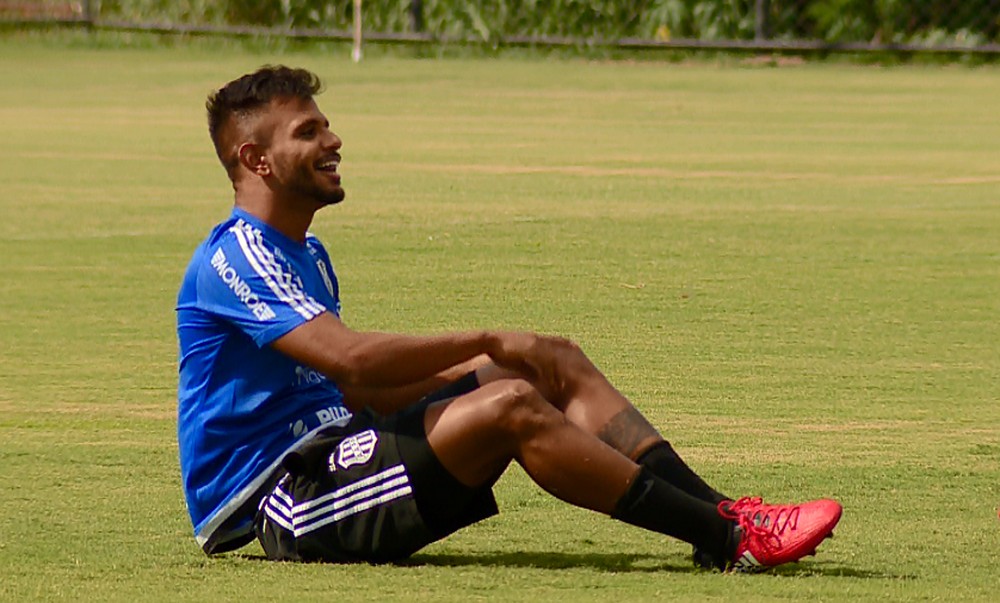 Dívida do Inter com Fernando Bob impediu São Paulo de contratar volante