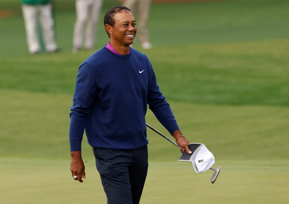 Woods foi operado e se recupera após o grave acidente — Foto: Reuters
