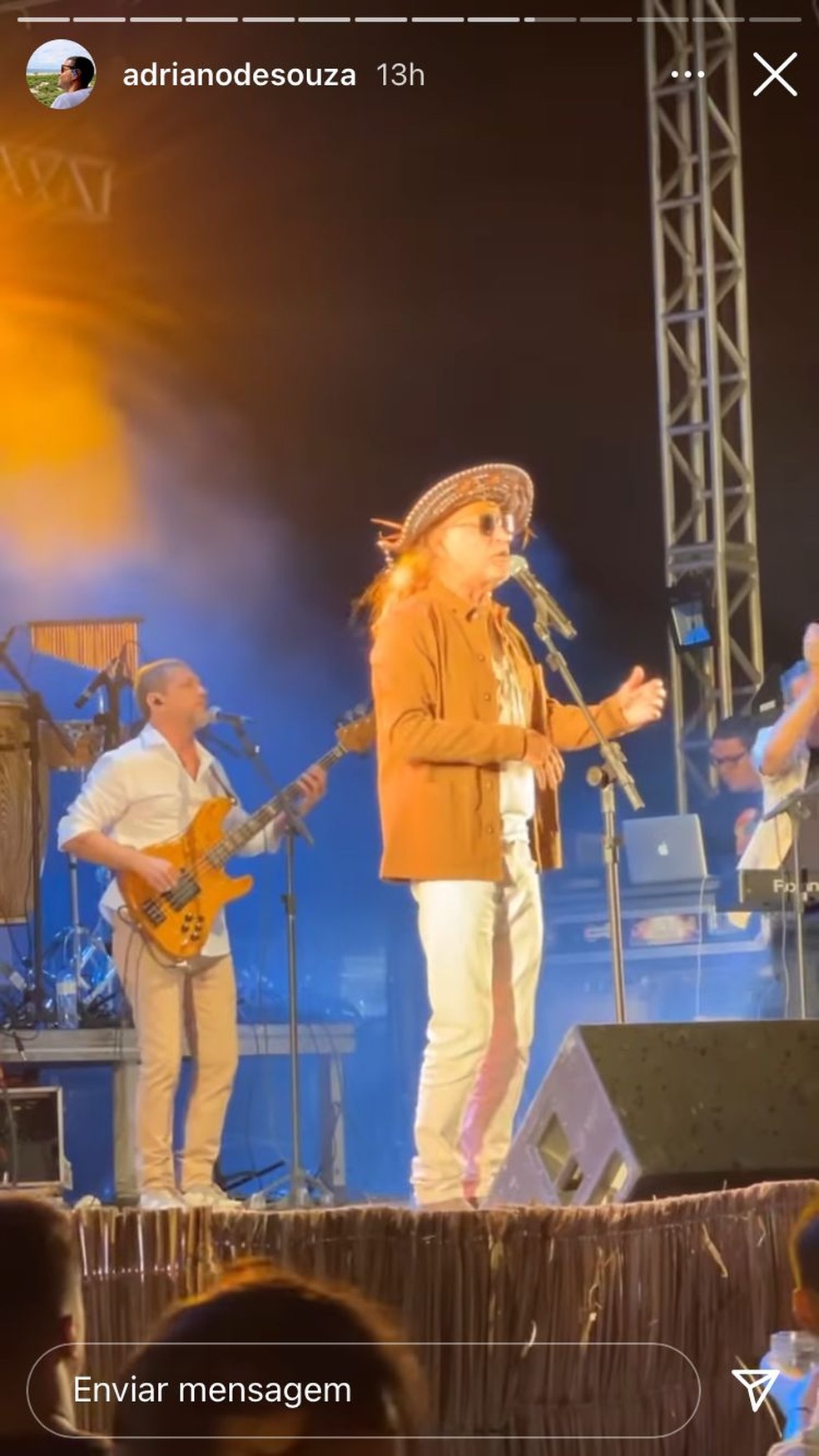 Adriano de Souza, o Mineirinho, comemorou 2022 com show de Alceu Valena em Fernando de Noronha  Foto: Reproduo/Instagram